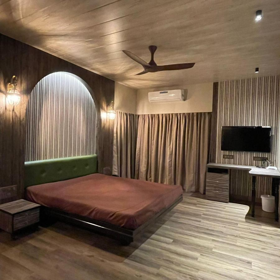 Cold Spot Village Resort 马哈巴莱斯赫瓦尔 外观 照片