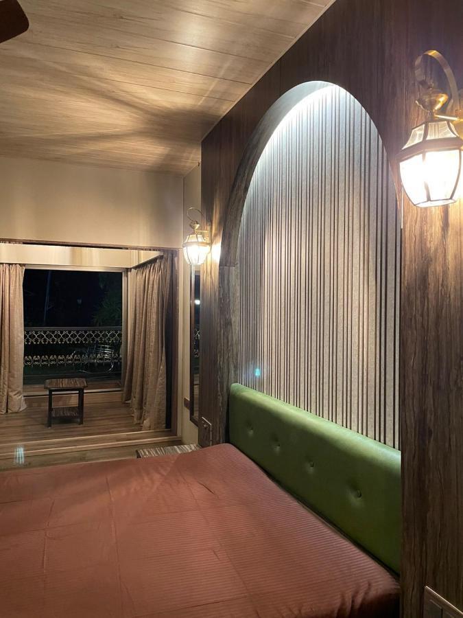 Cold Spot Village Resort 马哈巴莱斯赫瓦尔 外观 照片
