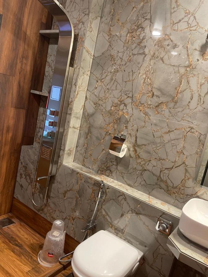 Cold Spot Village Resort 马哈巴莱斯赫瓦尔 外观 照片
